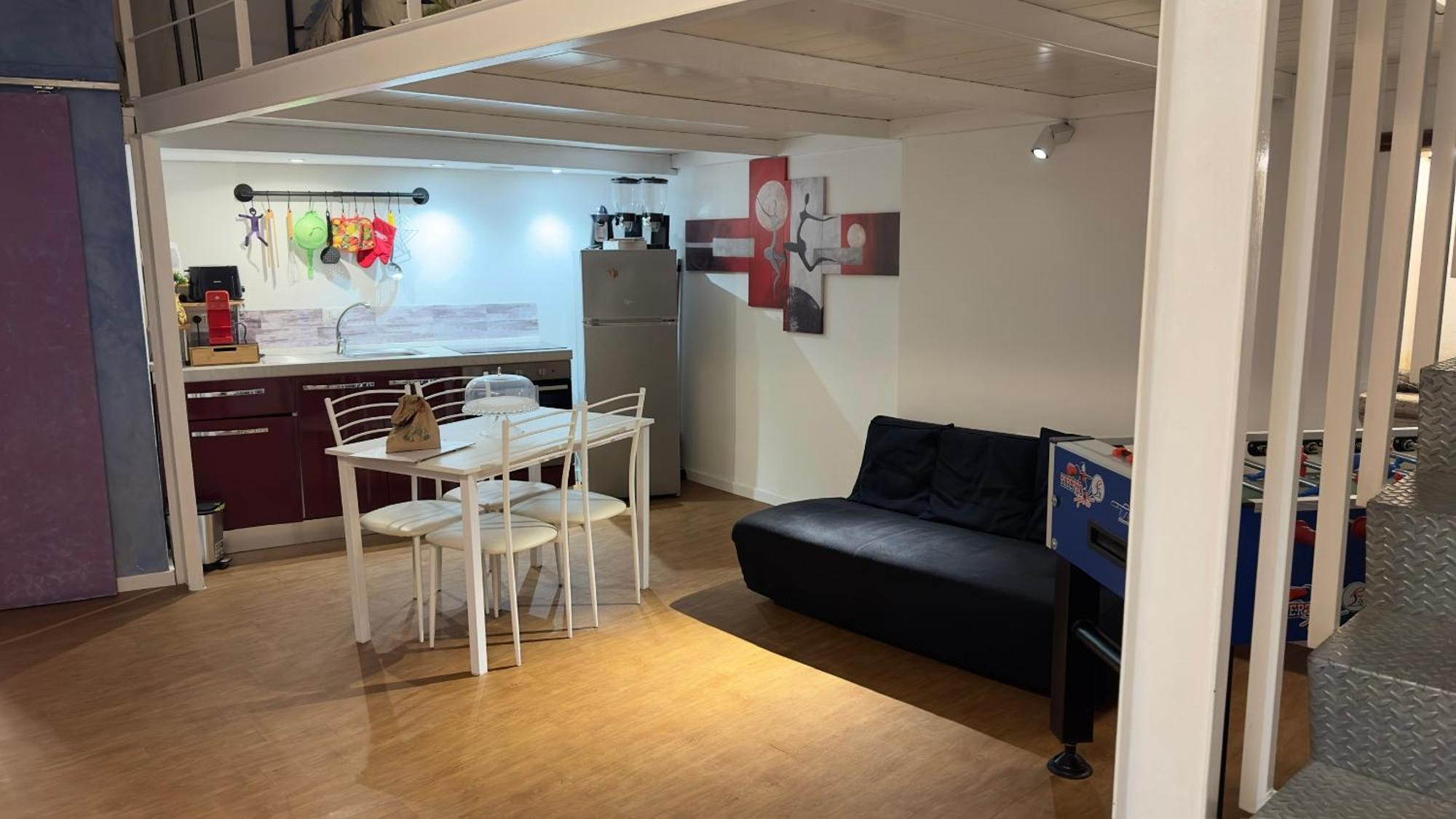 Small Mezzanine Colosseo Apartamento *